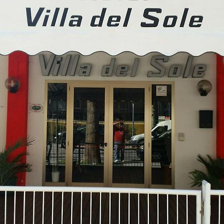 Hotel Villa Del Sole Rímini Exterior foto